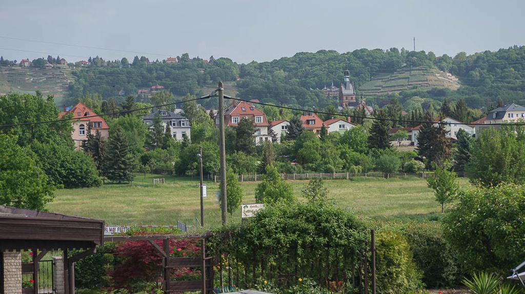 Ferienwohnung Am Elberadweg Dresden Værelse billede